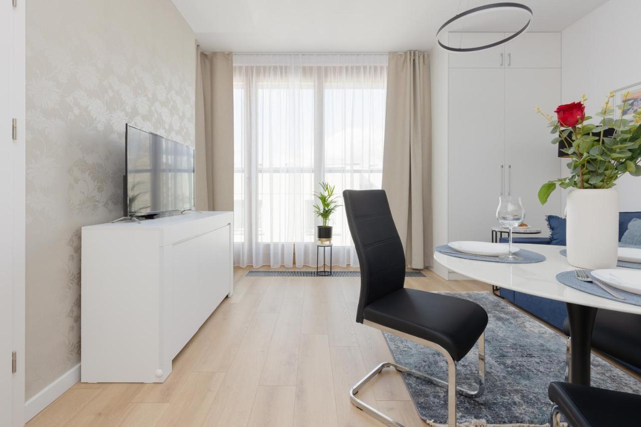 Warszawa Srodmiescie Bonifraterska Apartments By Noclegi Renters Esterno foto