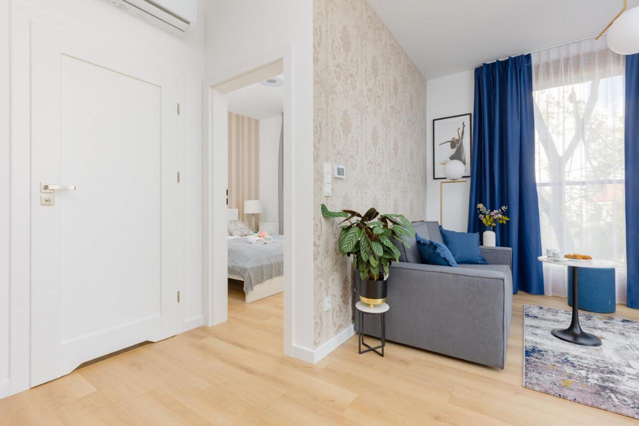 Warszawa Srodmiescie Bonifraterska Apartments By Noclegi Renters Esterno foto