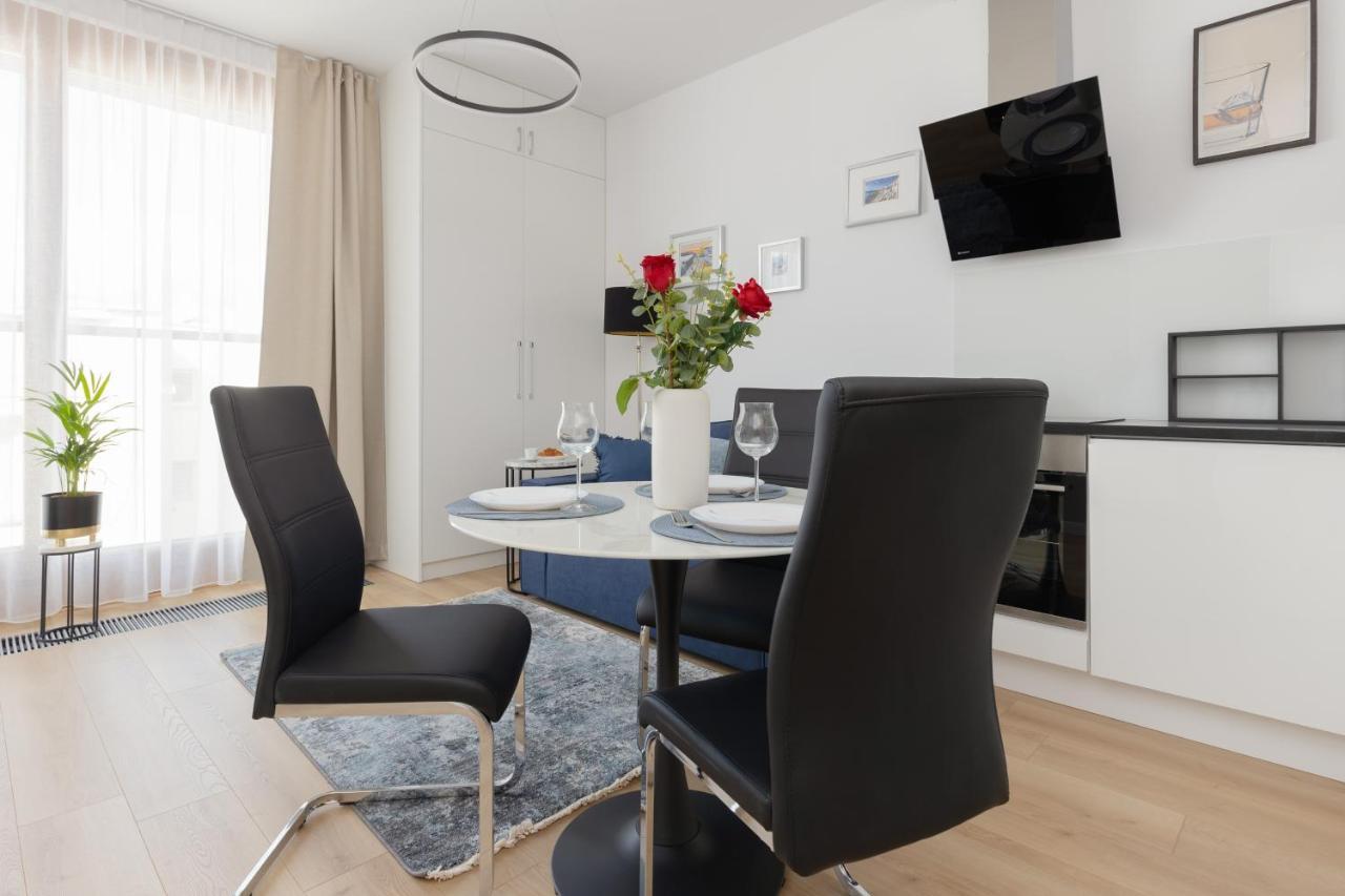 Warszawa Srodmiescie Bonifraterska Apartments By Noclegi Renters Esterno foto
